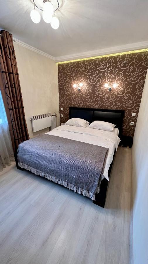 Apartment On Nauki Avenue 102 Dnipro Exteriör bild
