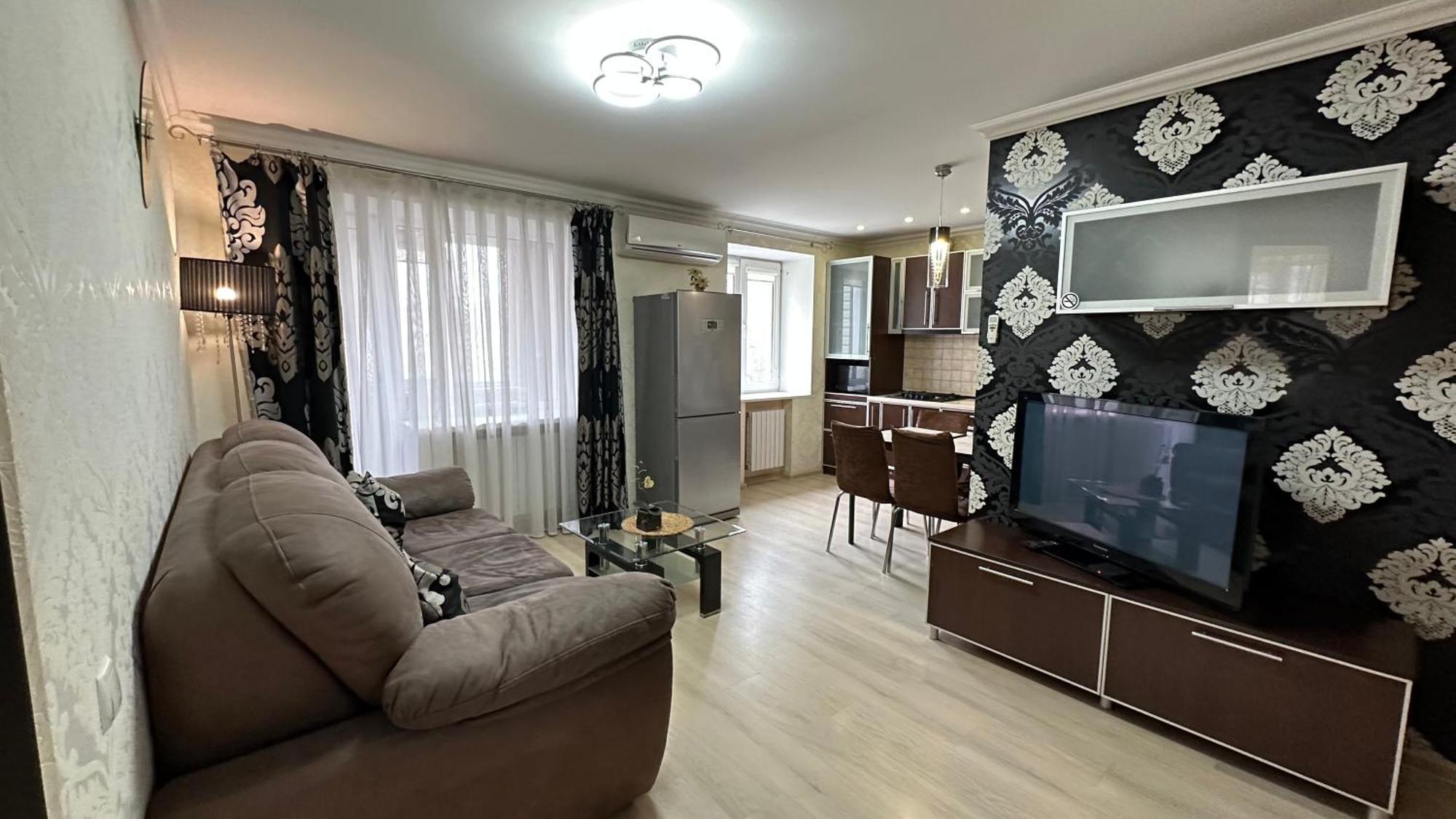 Apartment On Nauki Avenue 102 Dnipro Exteriör bild
