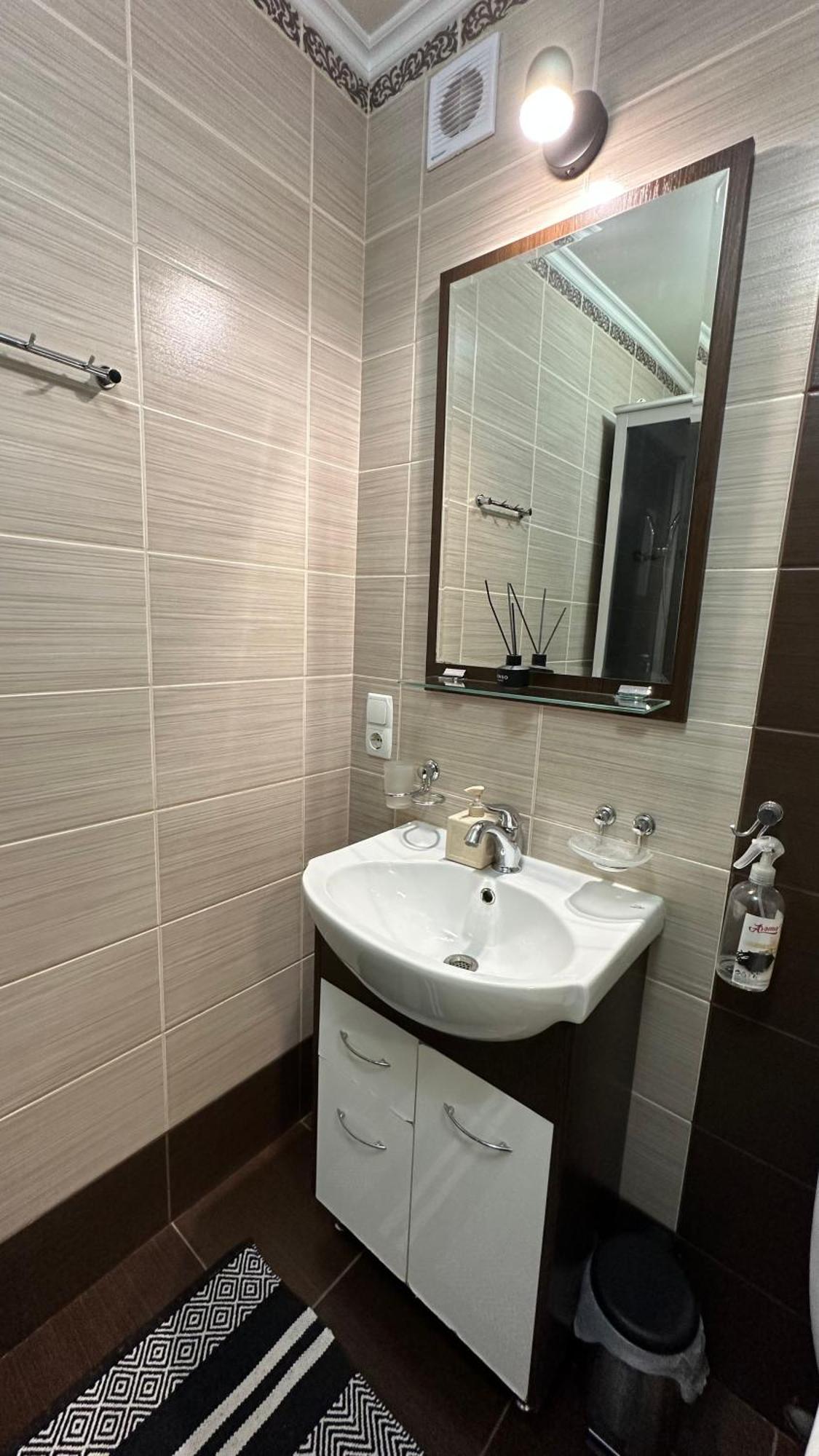 Apartment On Nauki Avenue 102 Dnipro Exteriör bild